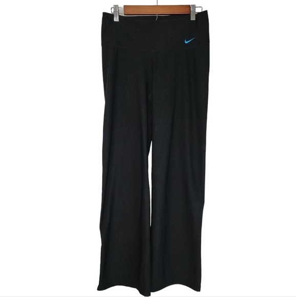 Nike dry fit flare yoga leggings - Picture 4 of 9